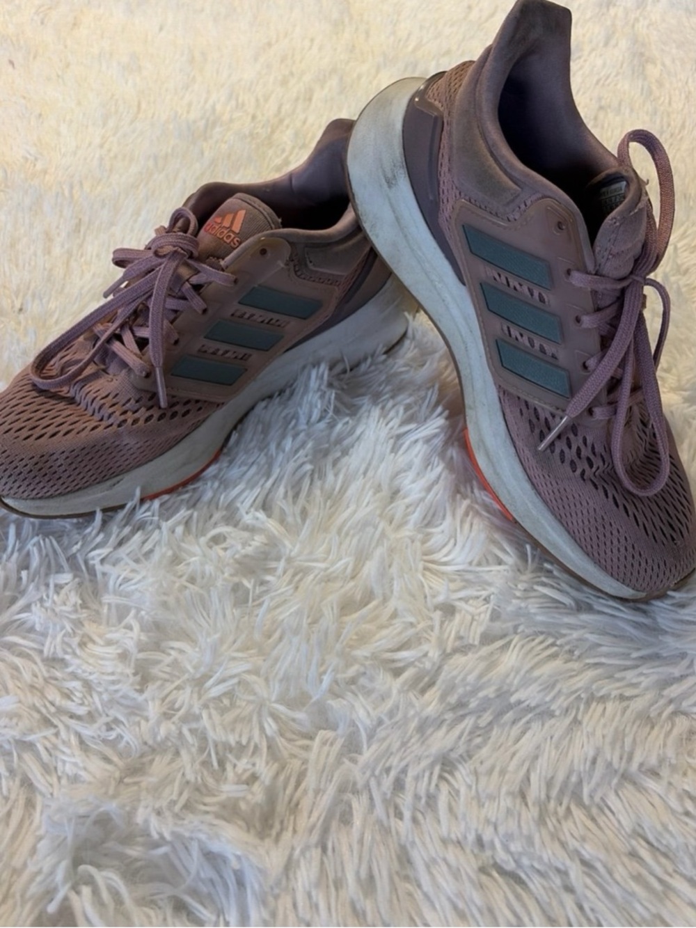 adidas Women's Mauve Lace-Up Running Shoes with Teal Stripes SZ 8.5 gently used